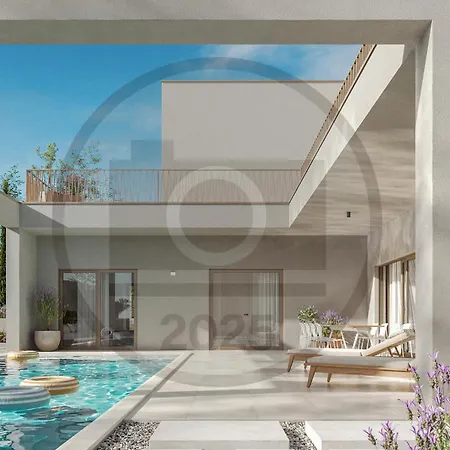 Beautiful Home In Tar Vikendica Porec